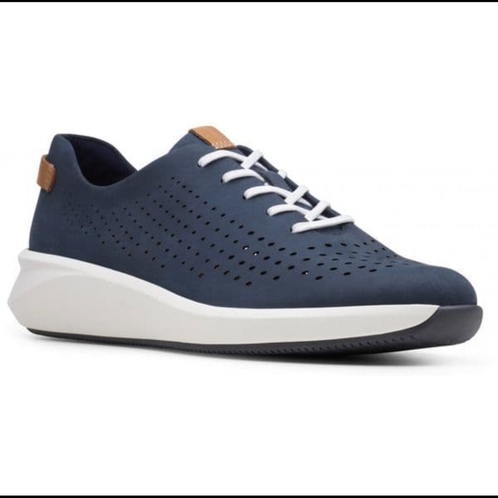 Clarks Womens Un Rio Tie Navy Nubuck Lace-Up Trainers